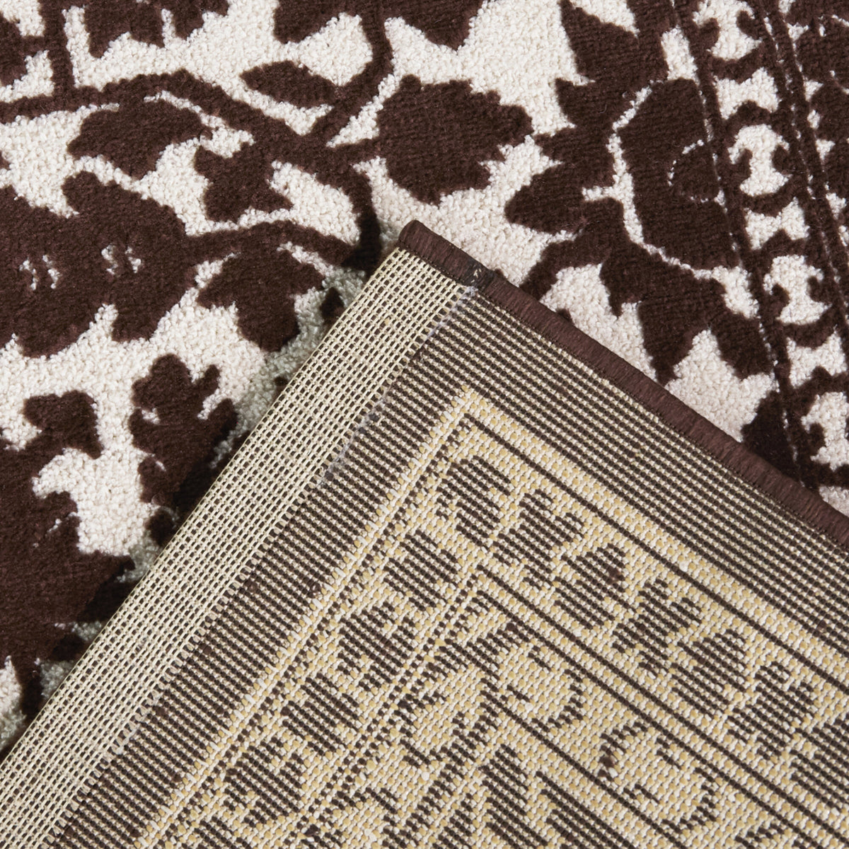 Aleron Traditional Medallion Area Rug