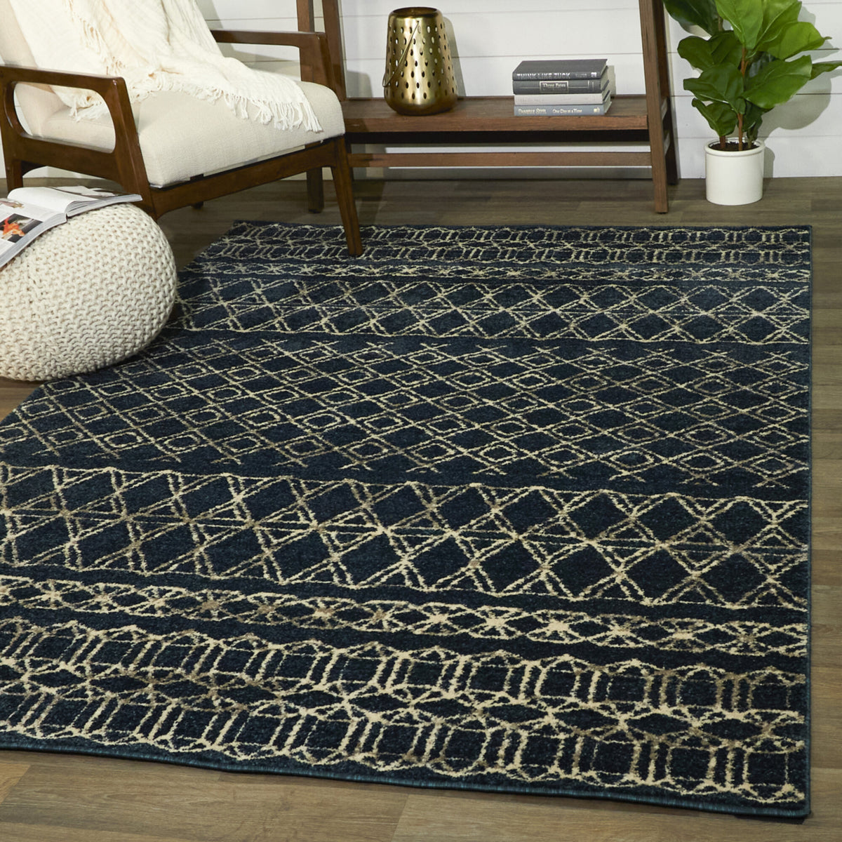 Wesley Diamond Trellis Area Rug