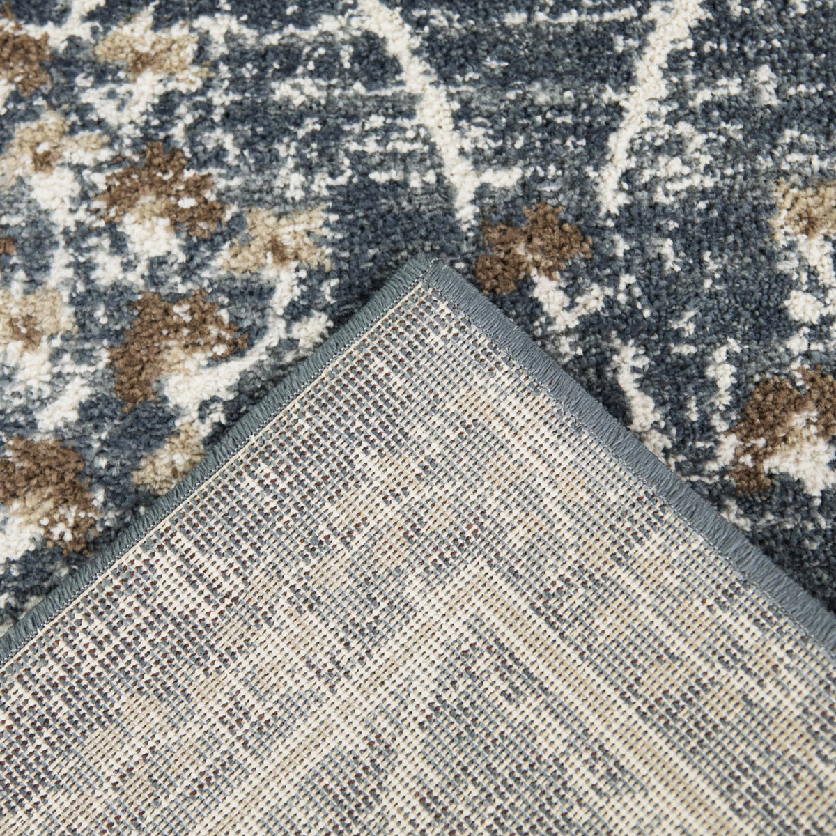 Gregorio Traditional Floral Area Rug