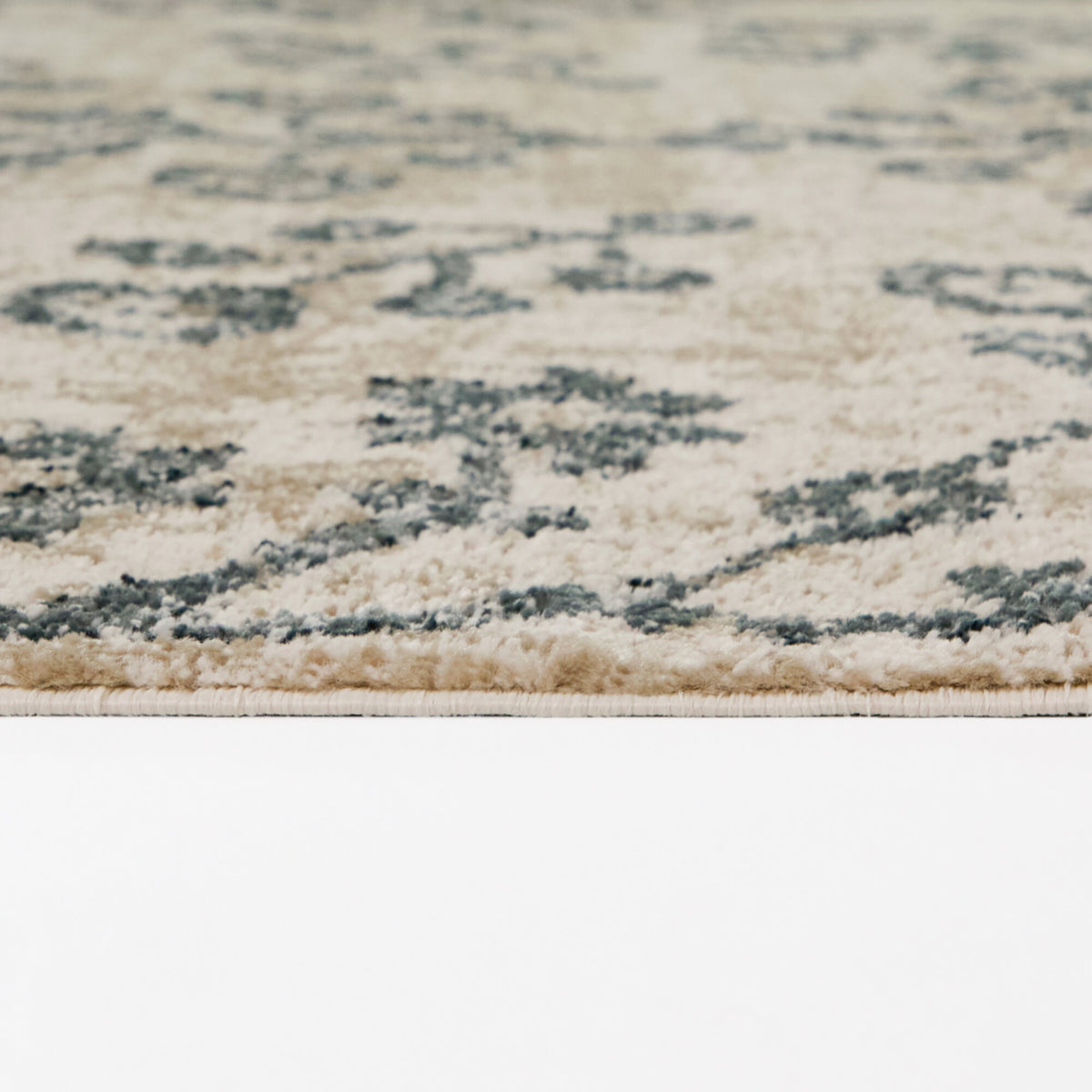 Shea Floral Plant Motif Area Rug