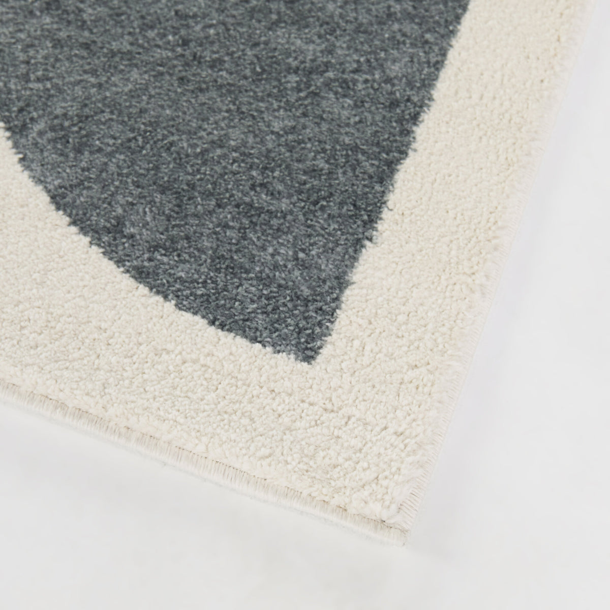 Delvaux Contemporary Half Moon Area Rug