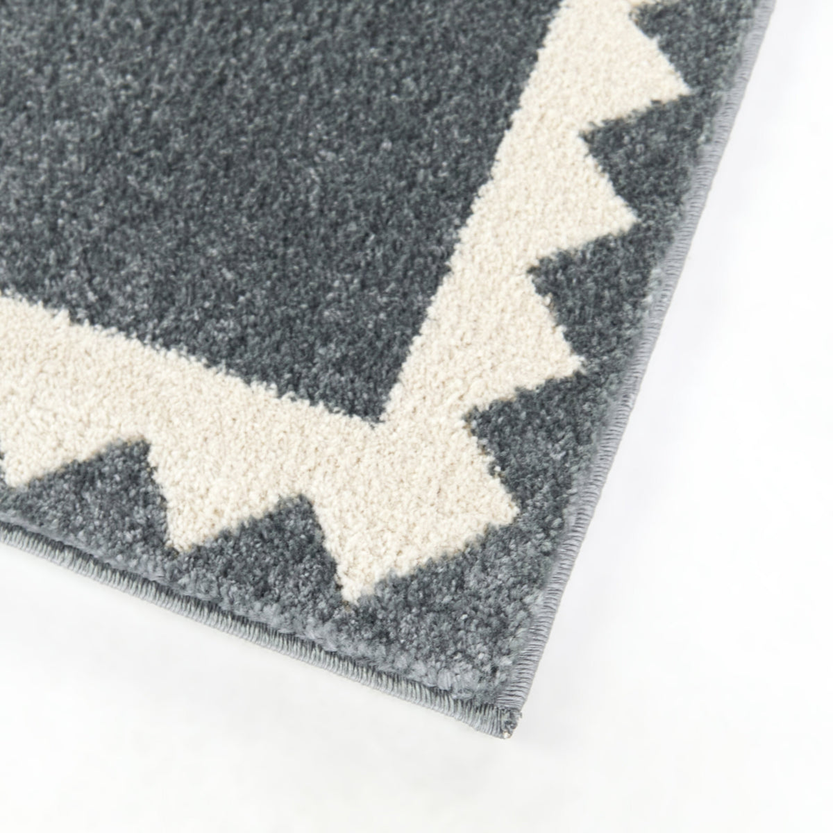 Achron Geometric Floral Area Rug