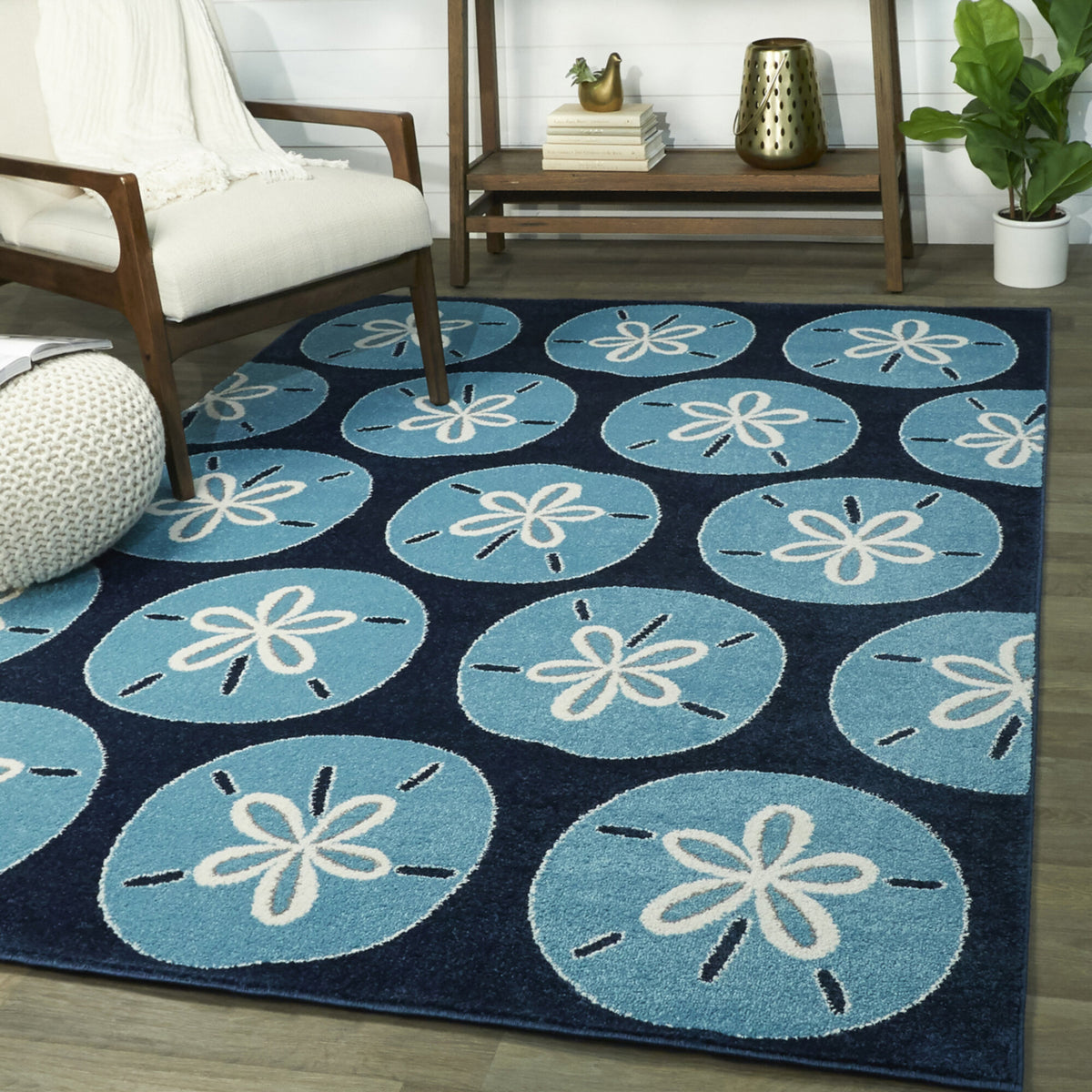 Varuna Sand Dollar Medallion Area Rug