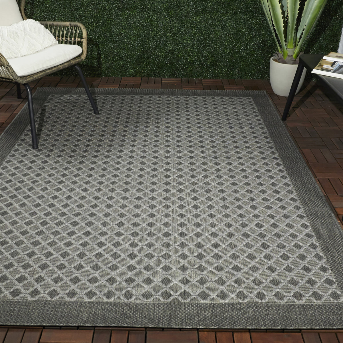 Clark Geometric Patio Area Rug