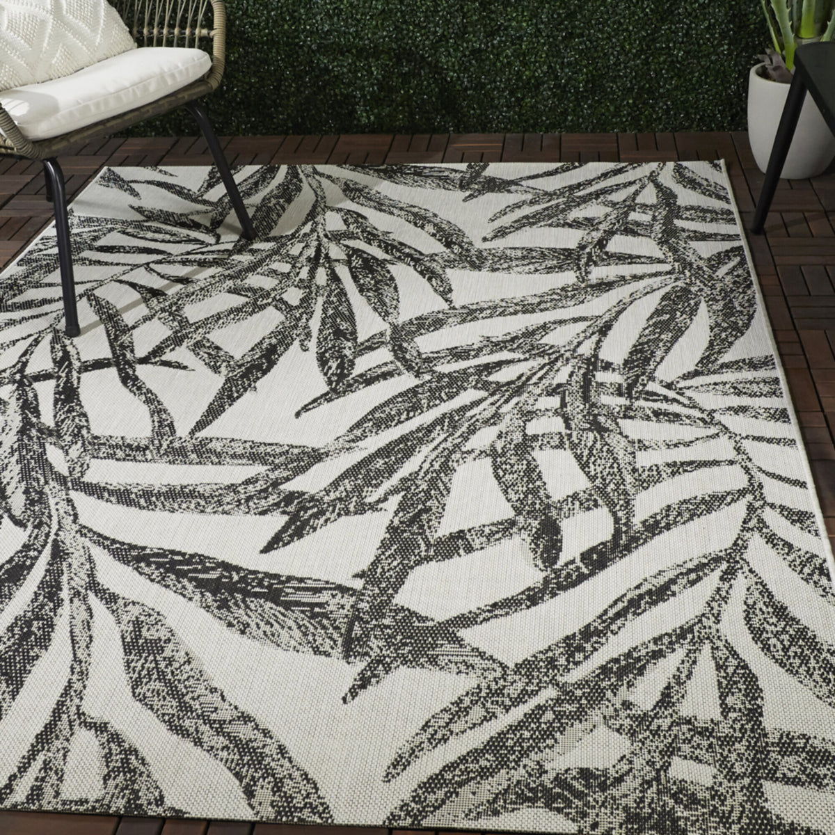Abeles Tropical Leaves Area Rug