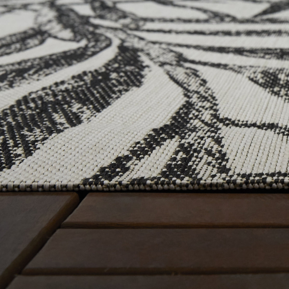 Abeles Tropical Leaves Area Rug