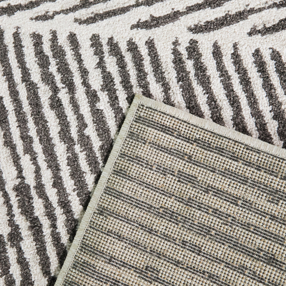 Diogenio Geometric Lines Area Rug