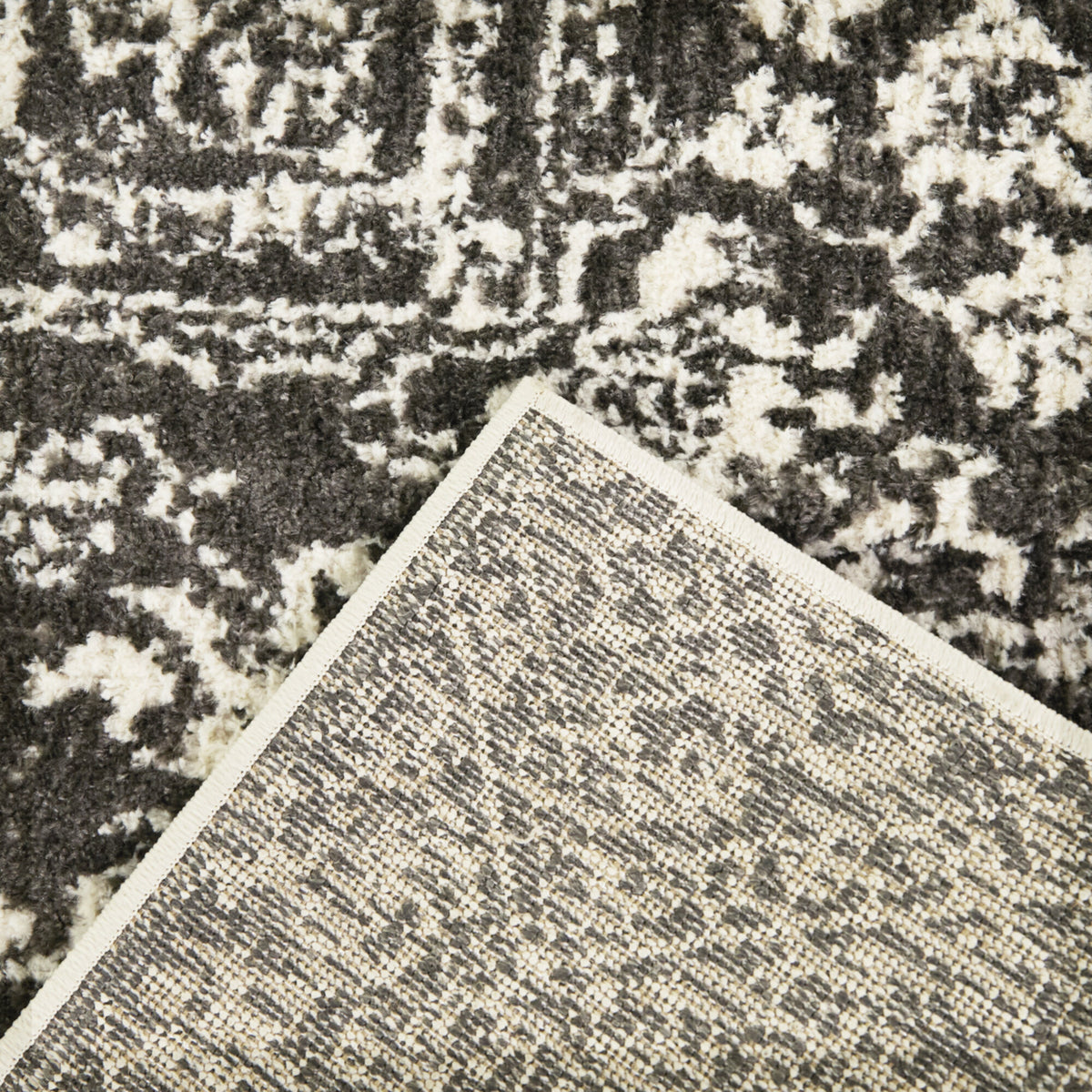 Vivian Oriental Medallion  Area Rug