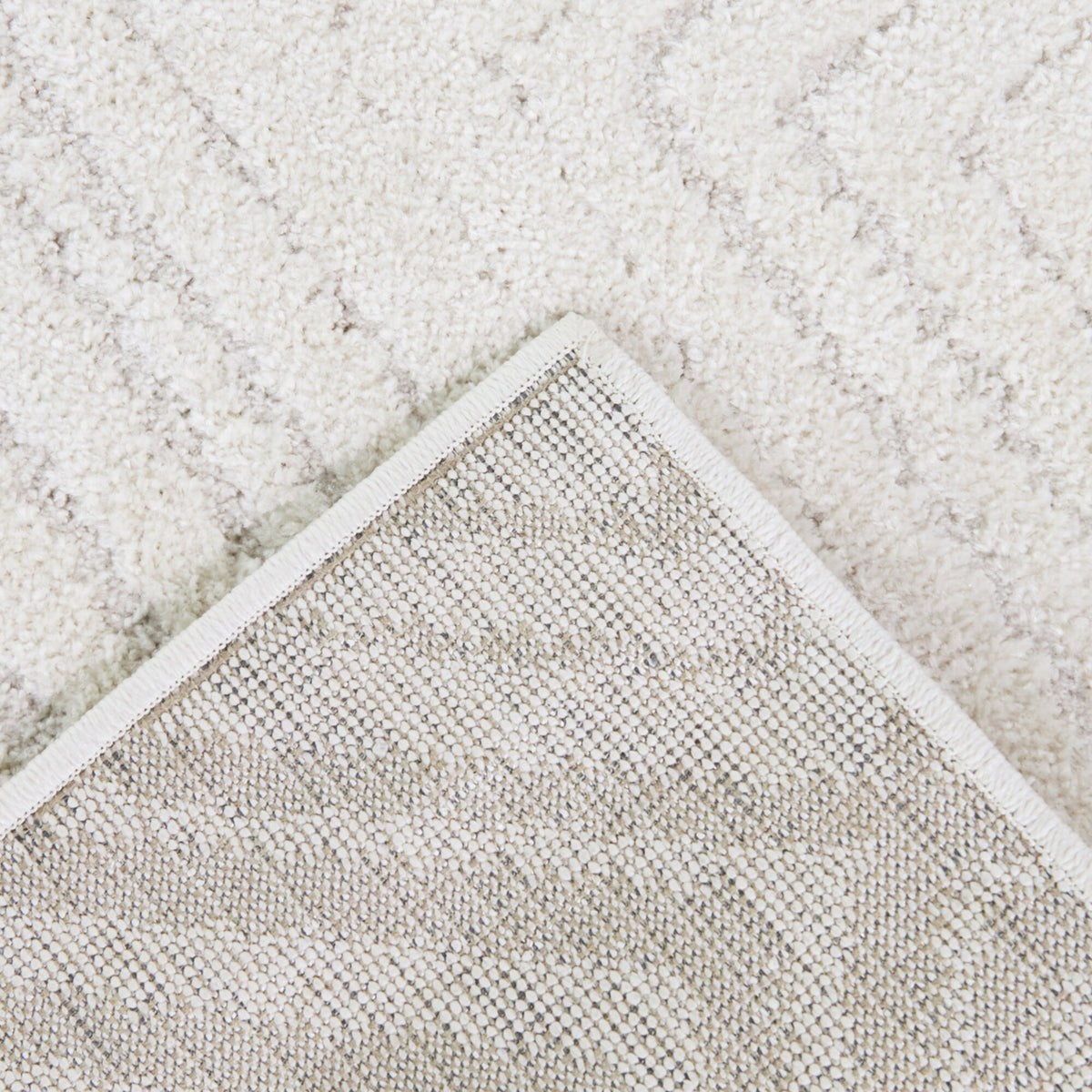 Jacobson Diamond Textured  Area Rug
