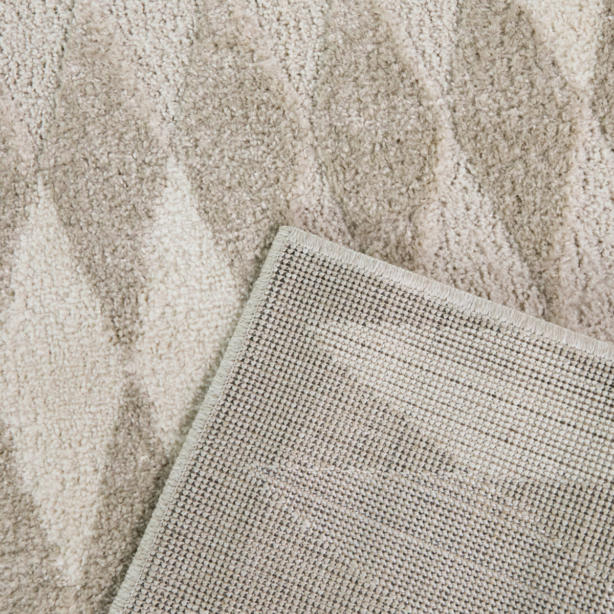 Temela Boho Diamond Area Rug
