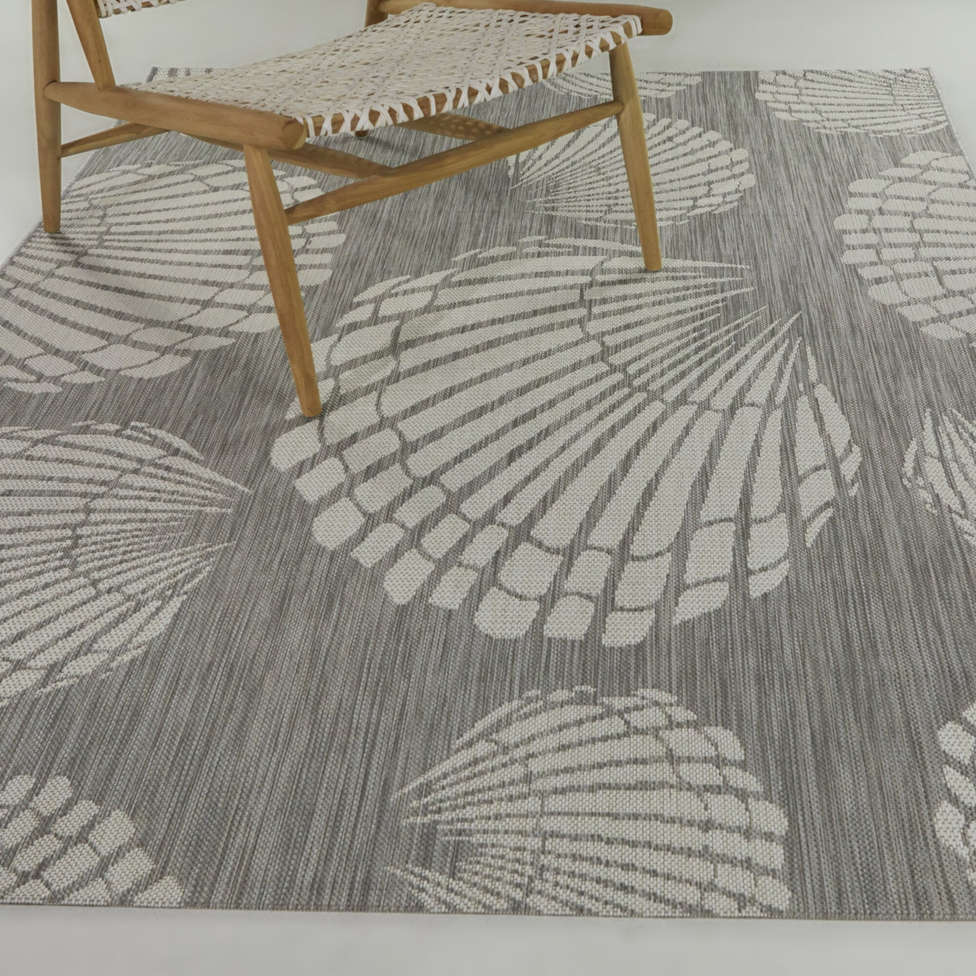 Shell Area Rugs Gaden Coastal Shell Area Rug - Balta Rugs
