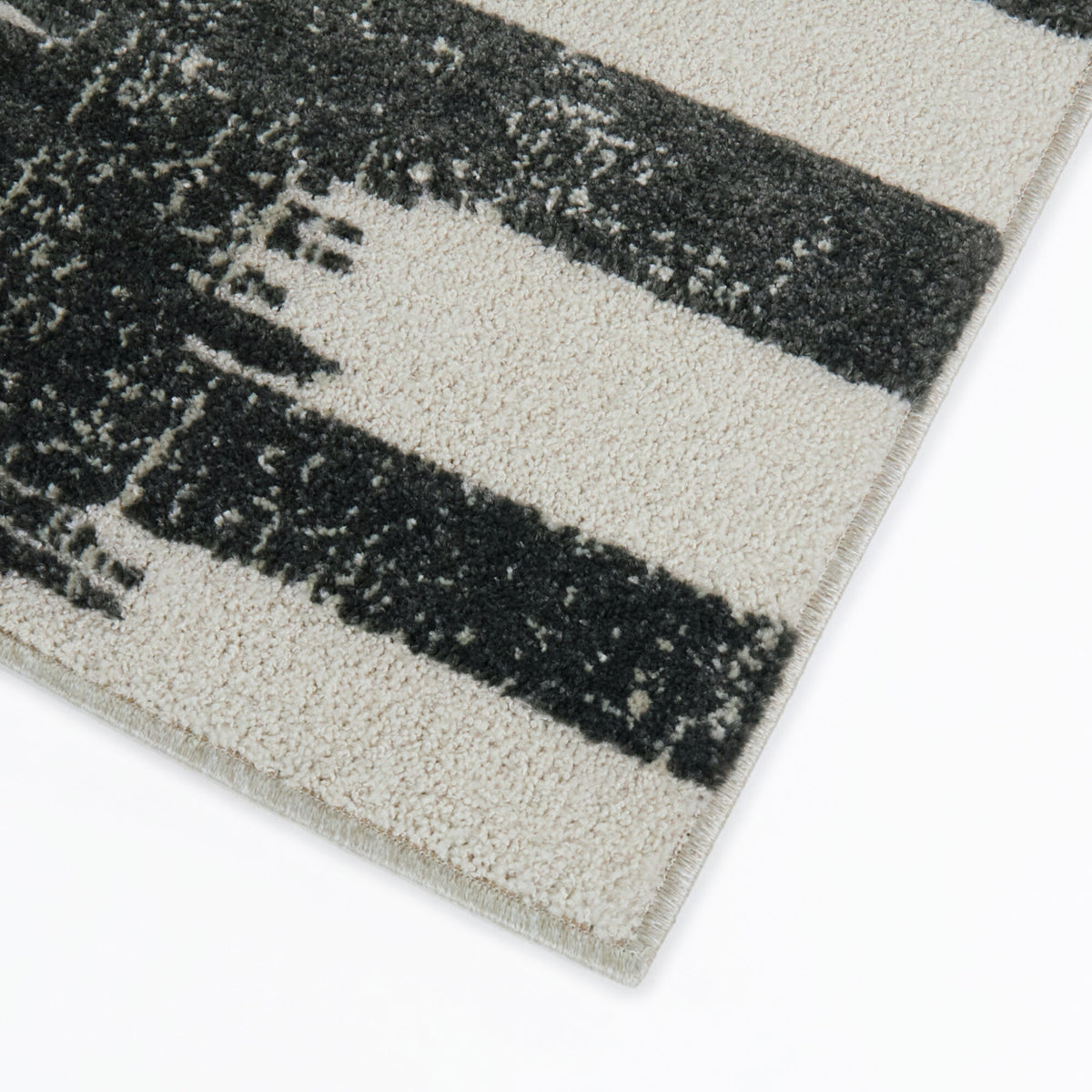 Armand Geometric Ikat Area Rug