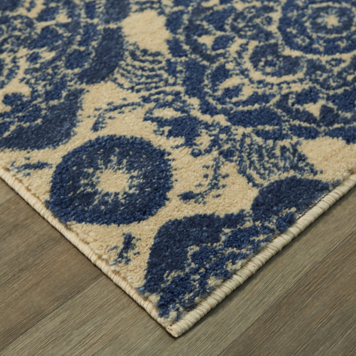 Daventry Medallion Area Rug