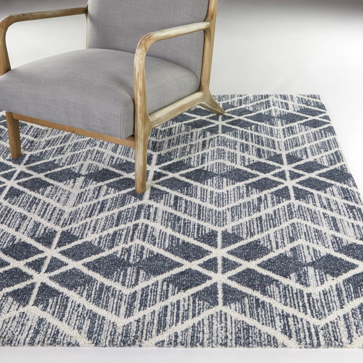 Wain Modern Trellis Area Rug