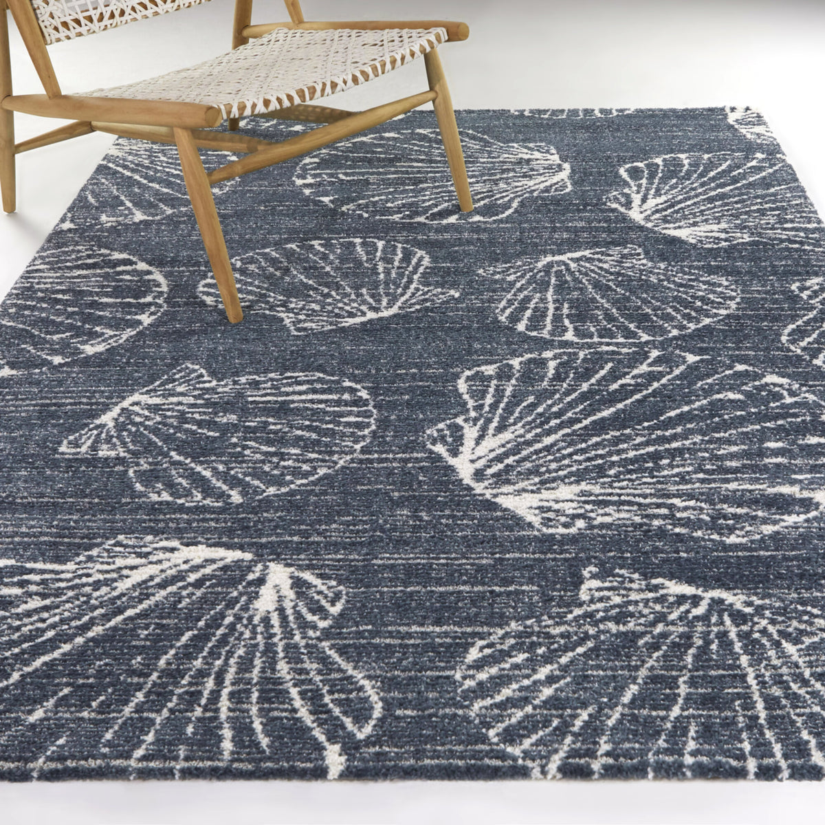 Scallop Coastal Shell Area Rug