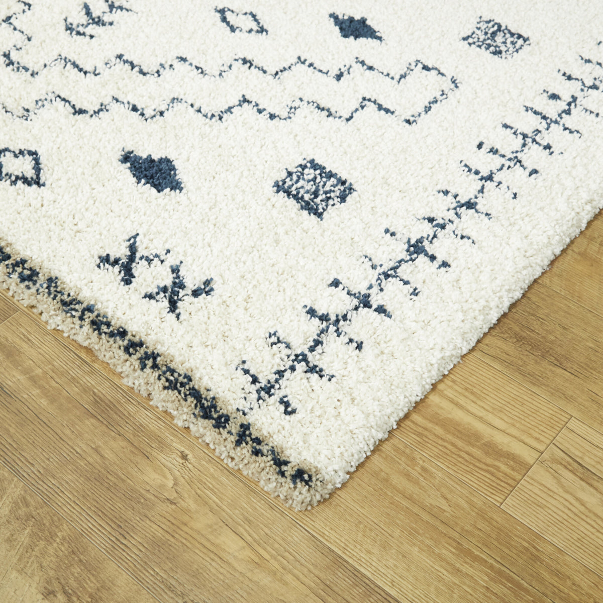 Dawa Southwestern Shag Area Rug