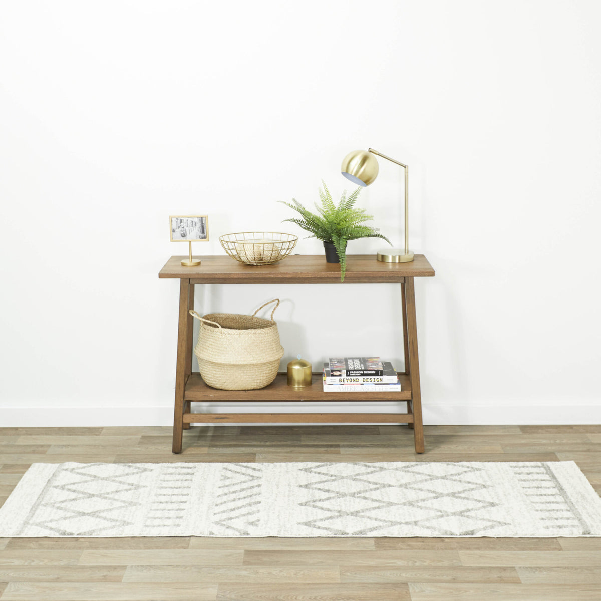 Arman Transitional Trellis Area Rug