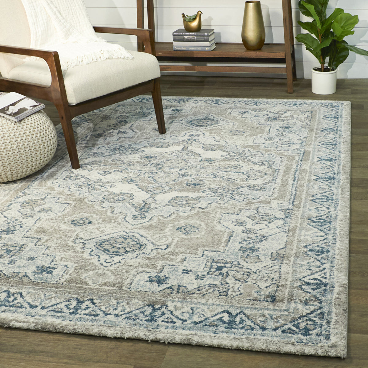 Lawson Traditional Persian Area Rug