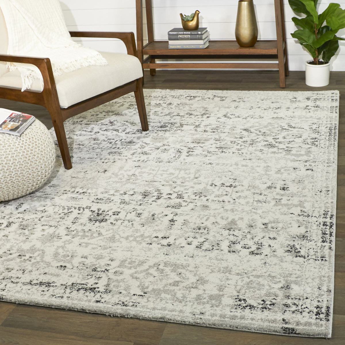 Castellani Distressed Oriental Area Rug