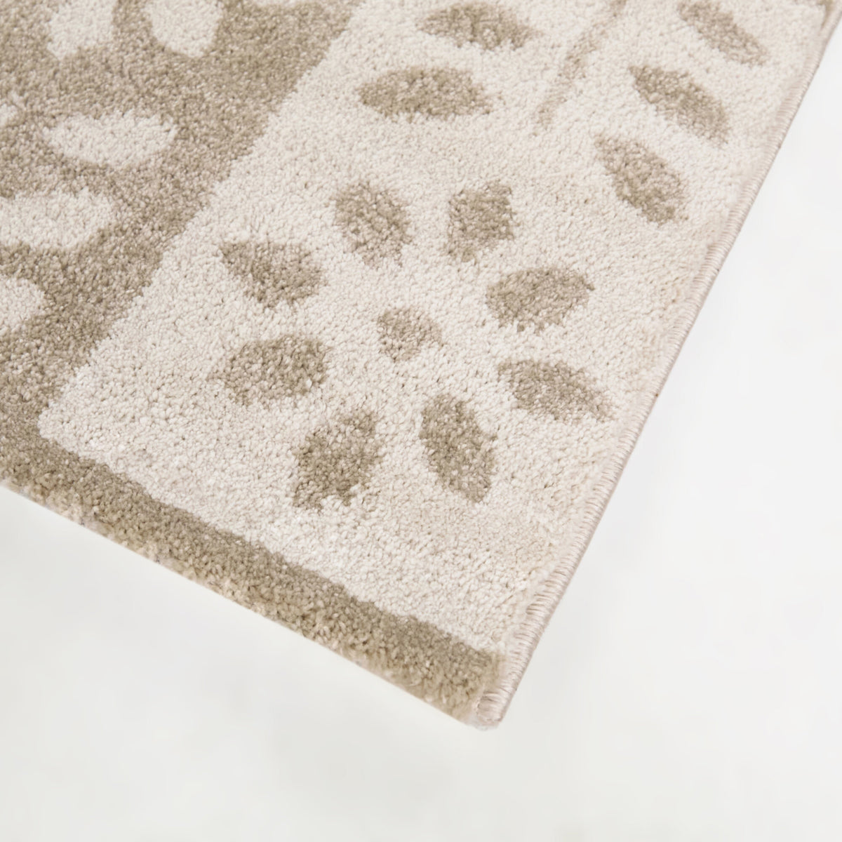 Karol Modern Floral Area Rug