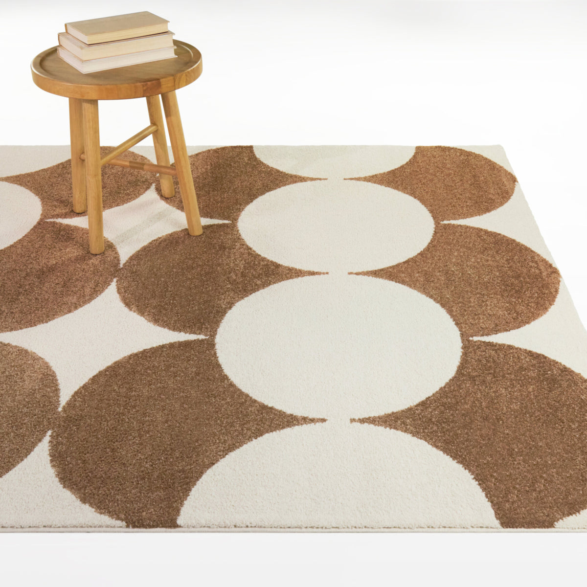 Leto Retro Geometric Area Rug
