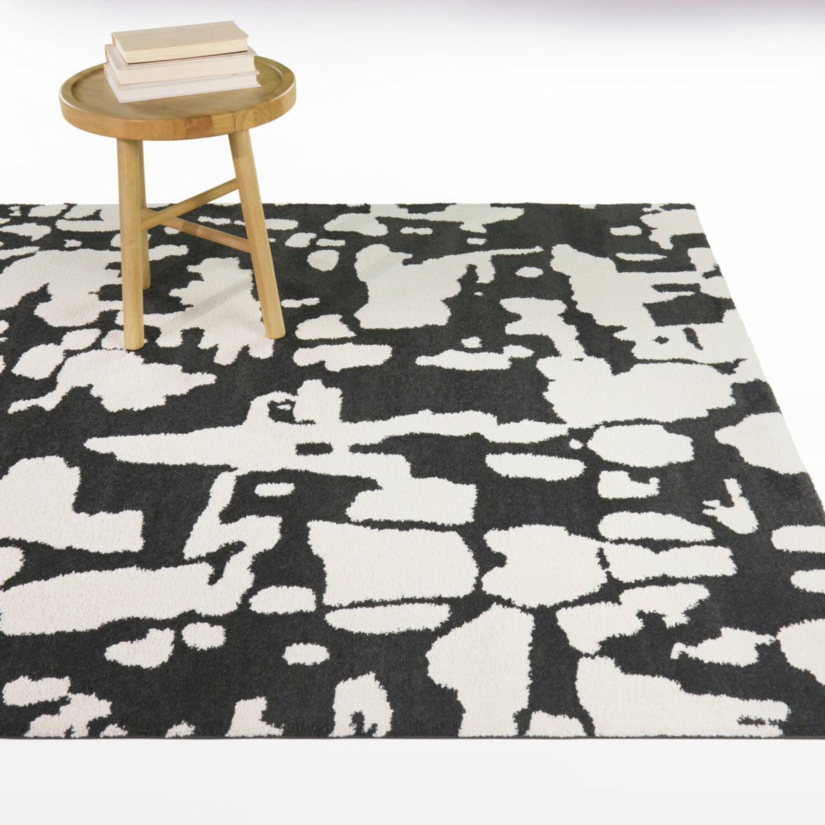 Mila Abstract Modern  Area Rug