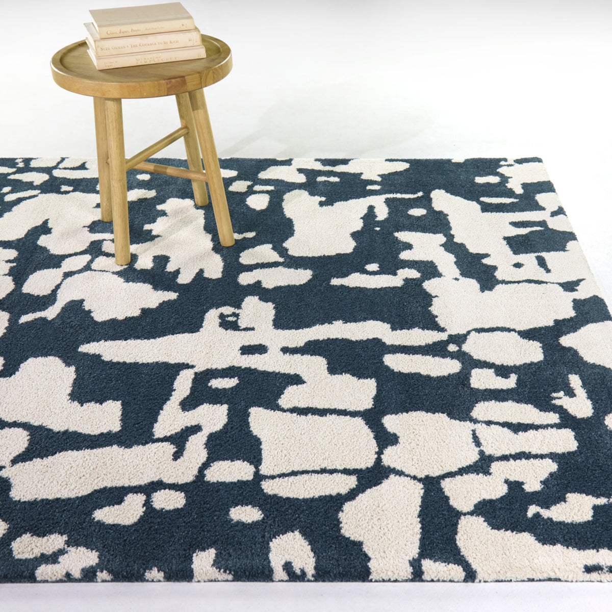 Mila Abstract Modern  Area Rug