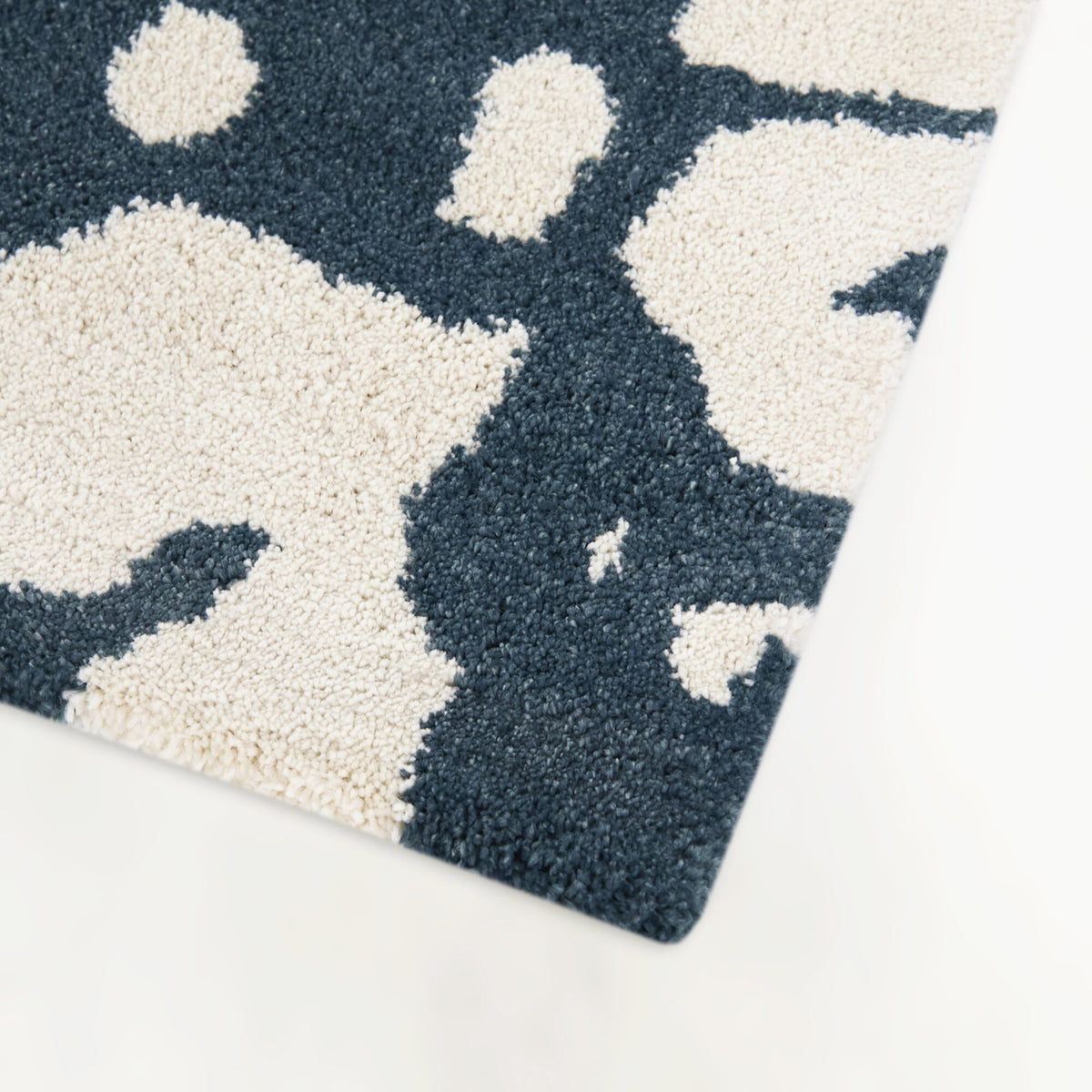 Mila Abstract Modern  Area Rug