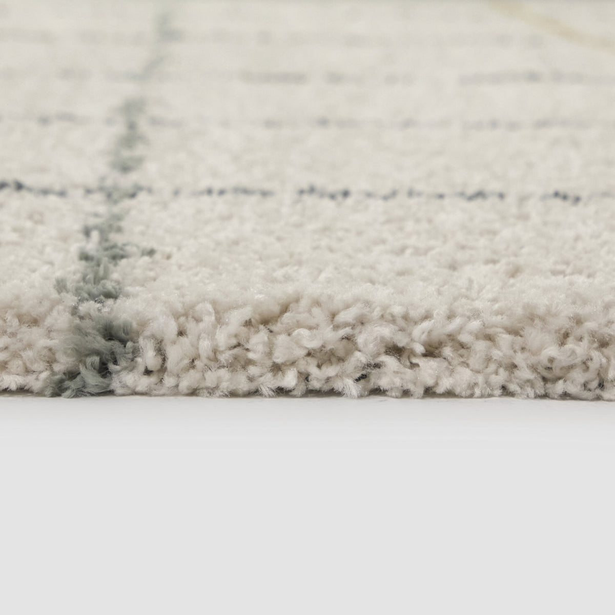 Bachri Modern Shag  Area Rug