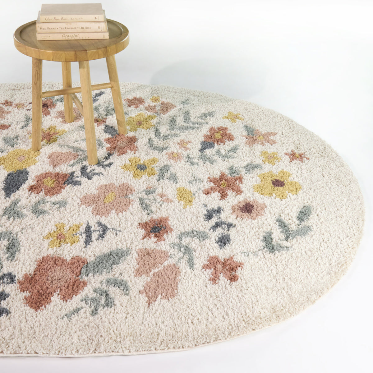 Fairvew Tossed Floral Oval Area Rug