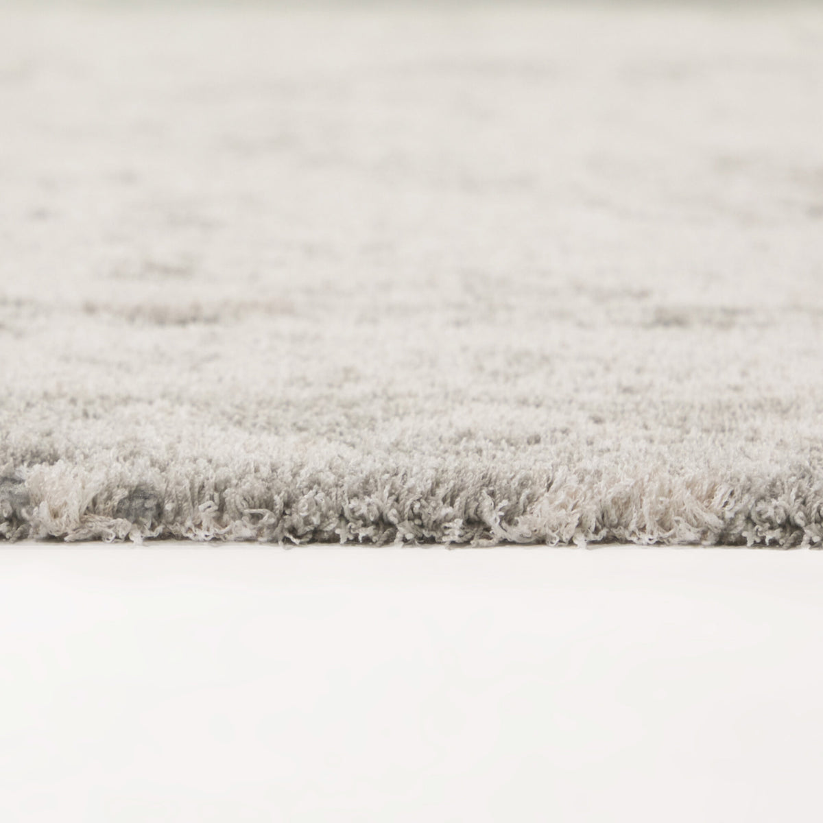 Hilaeira Distressed Traditional  Area Rug