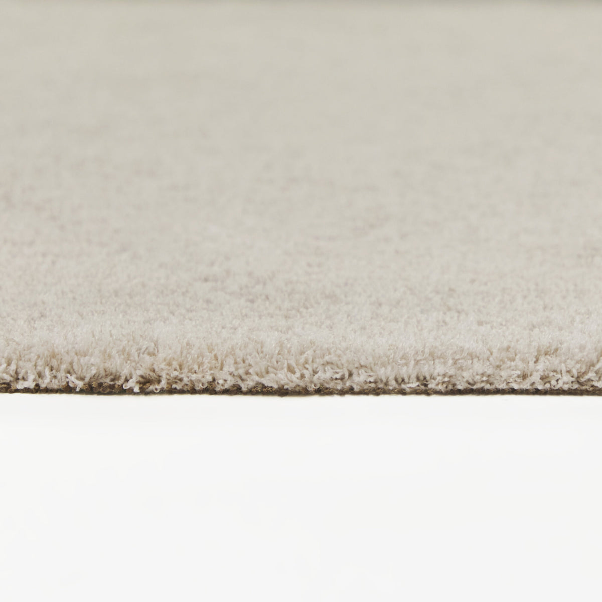 Pelagon Distressed Traditional  Area Rug