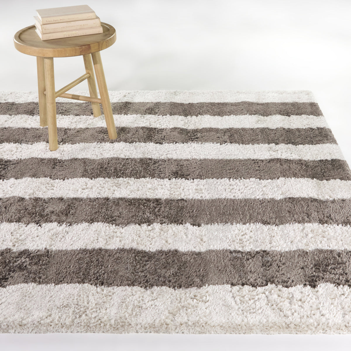 Edan Classic Area Rug