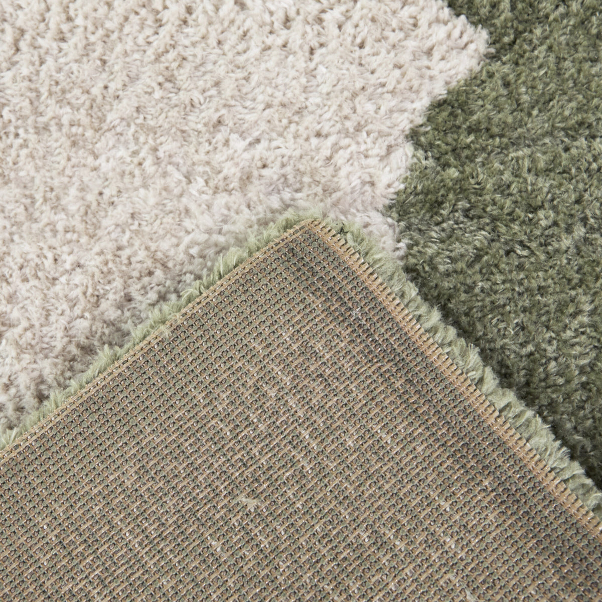 Callahan Scalloped Border Area Rug