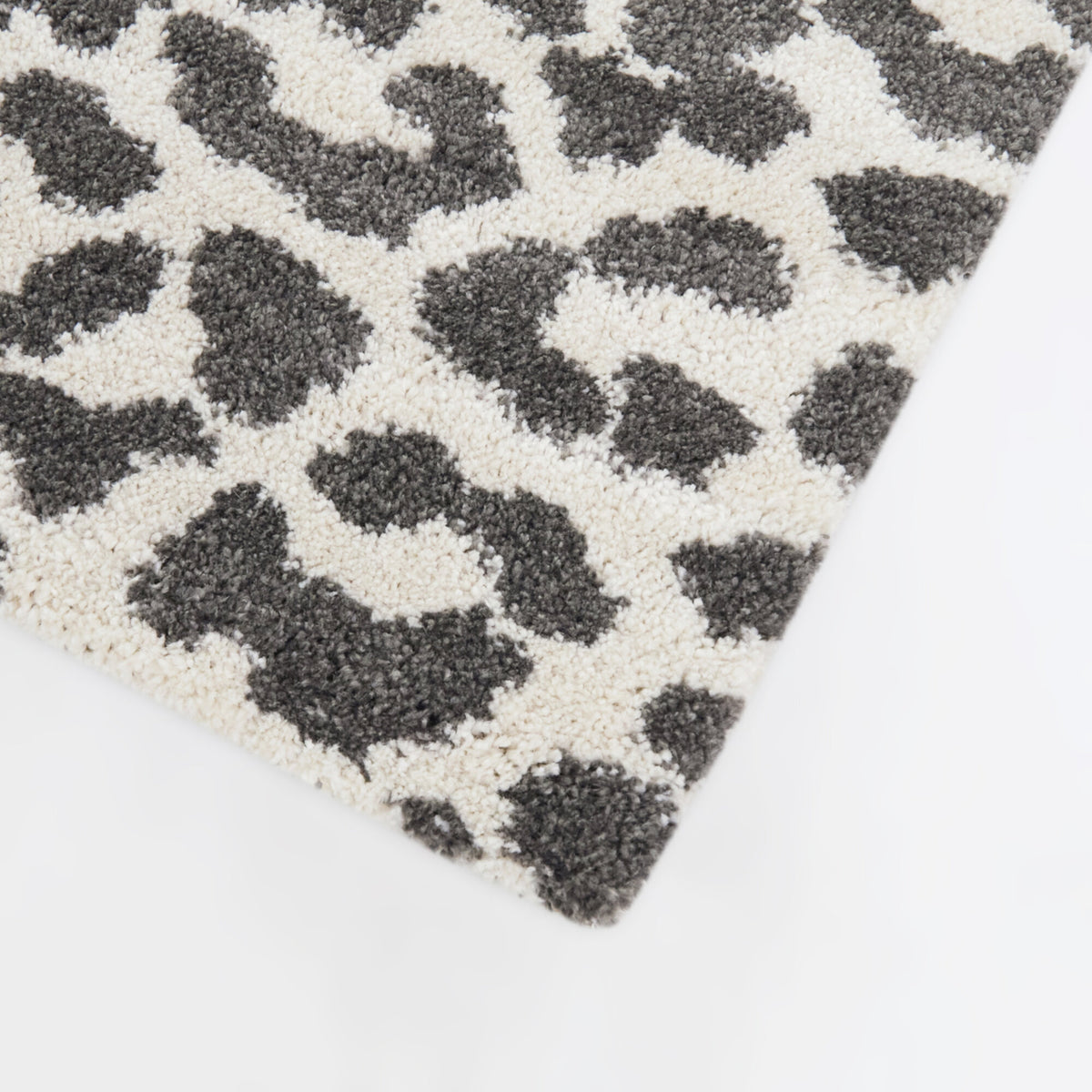 Leo Global Glam Animal Print  Area Rug