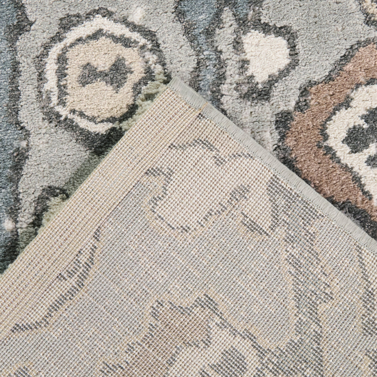 Nemon Organic Traditional Area Rug