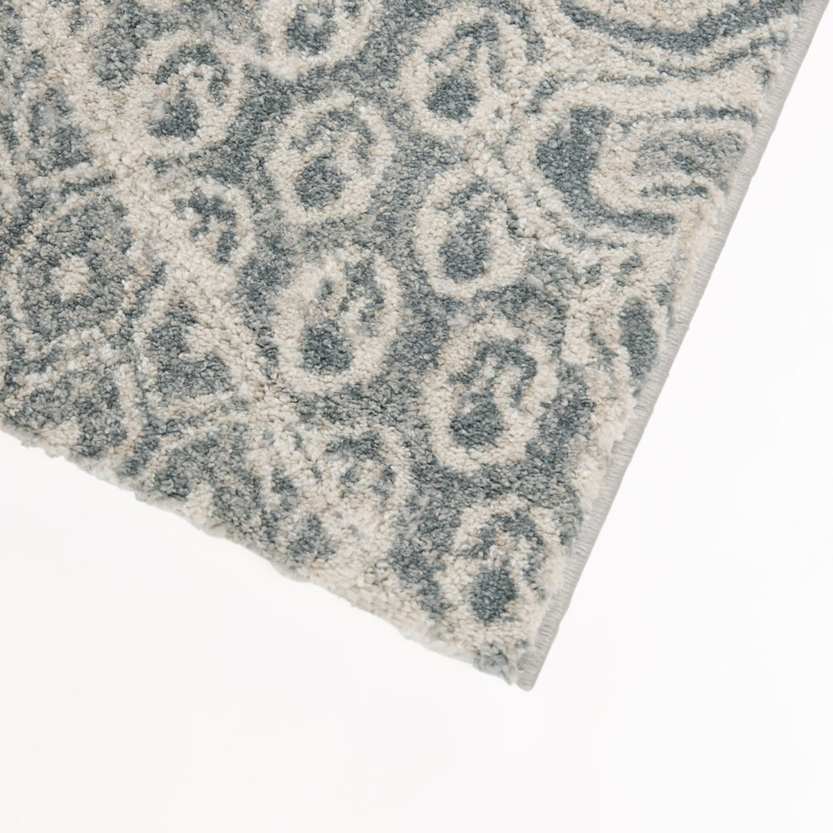Saila Global Traditional Area Rug
