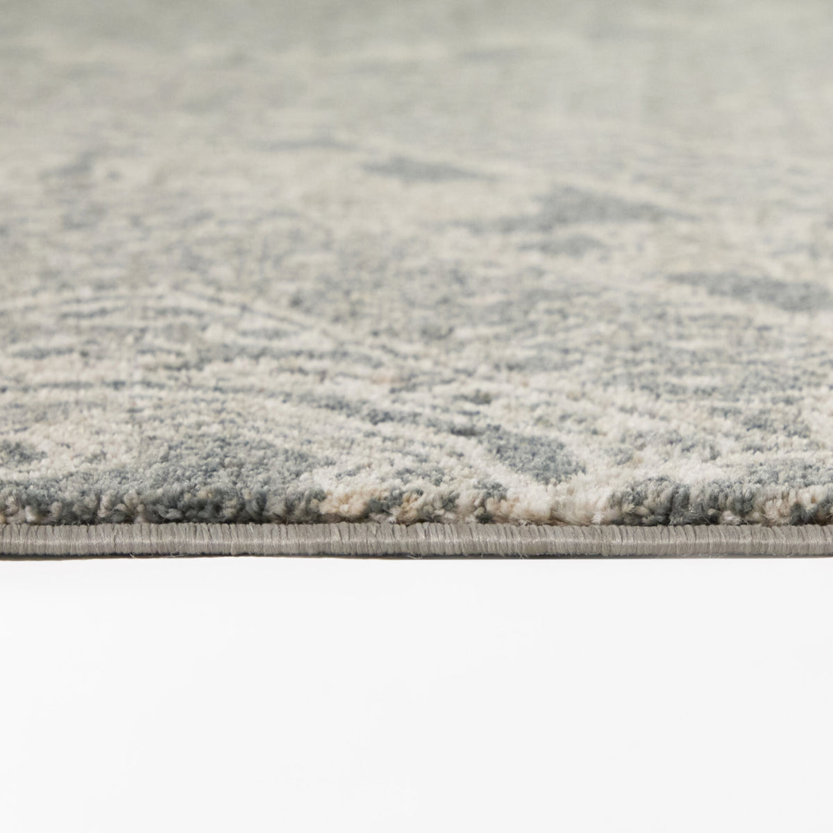 Saila Global Traditional Area Rug