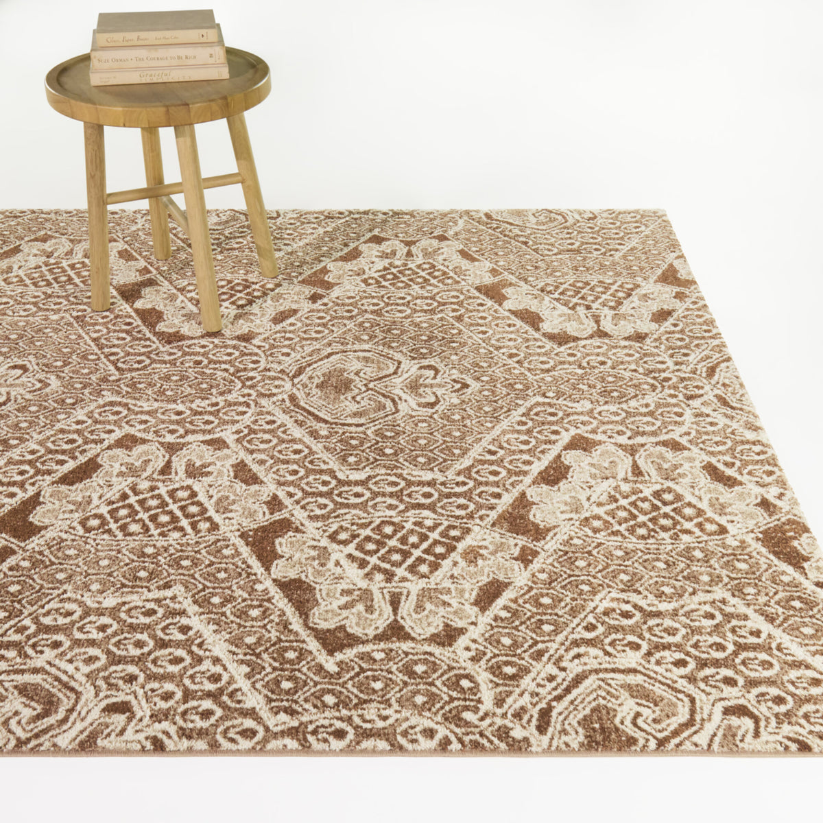 Saila Global Traditional Area Rug