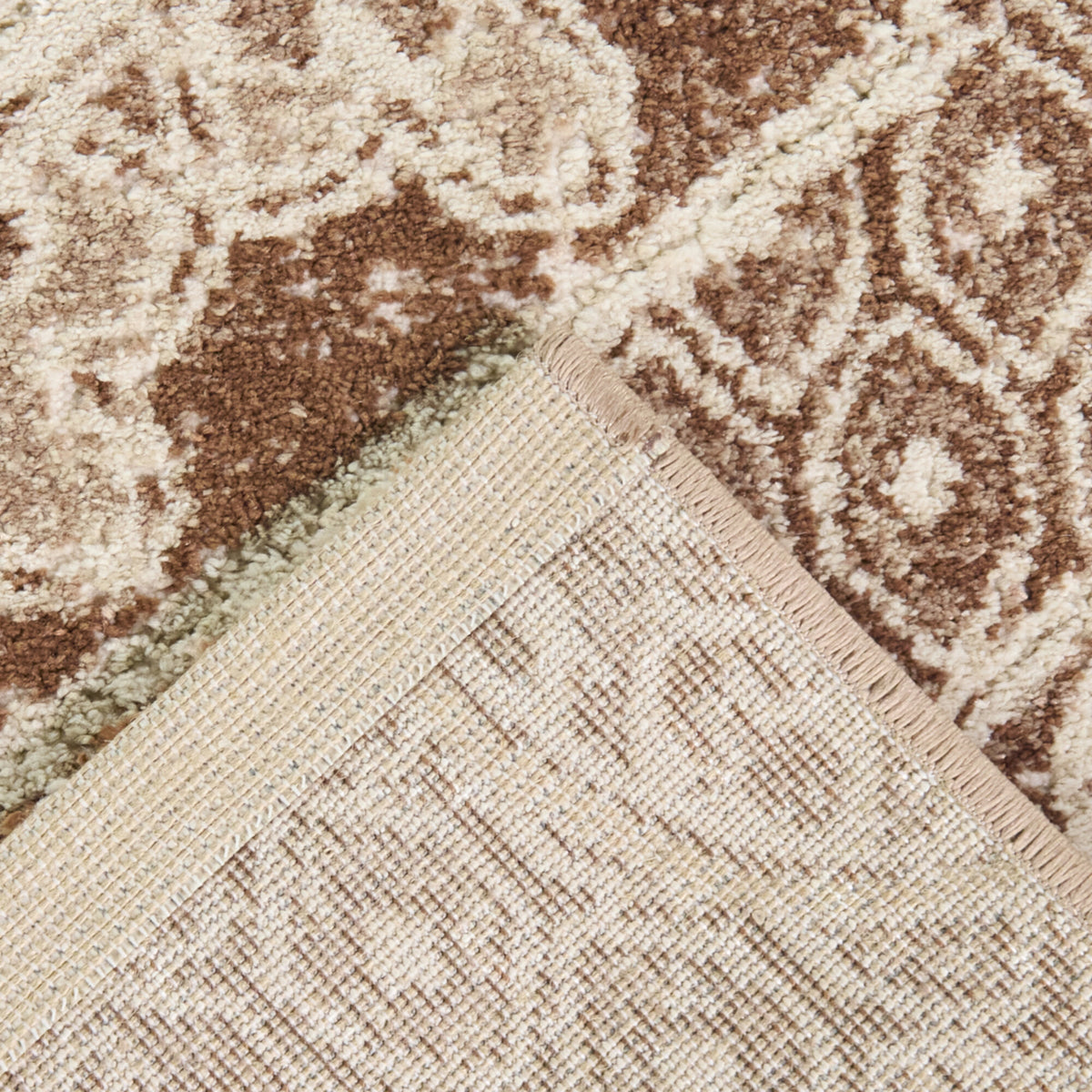 Saila Global Traditional Area Rug