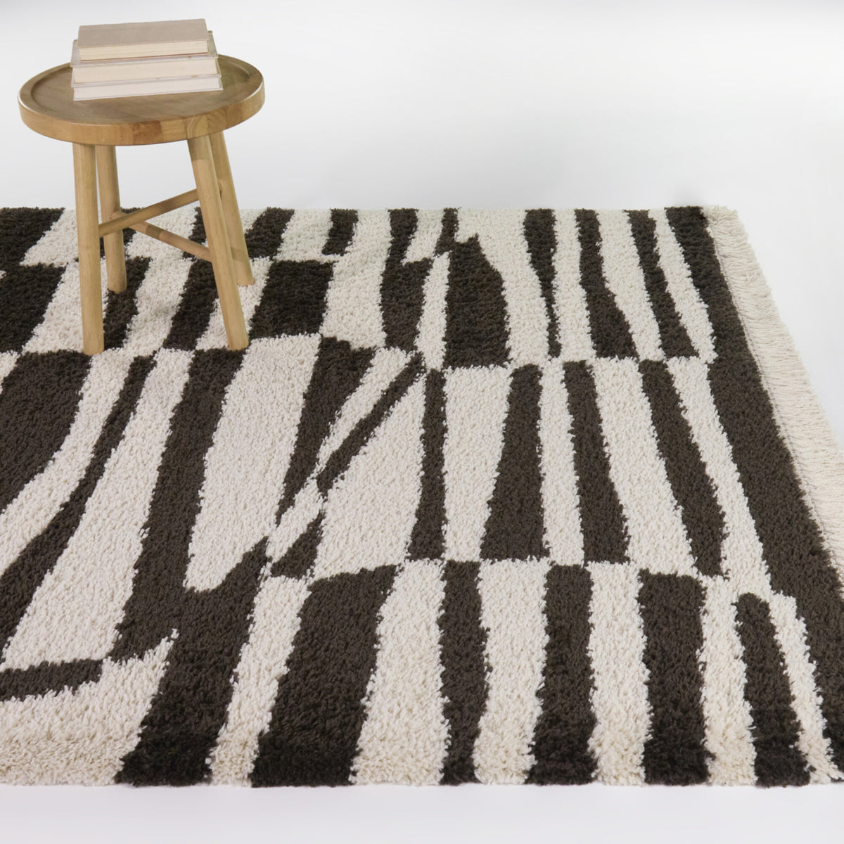 Parnassa Modern Geometric Shag Area Rug