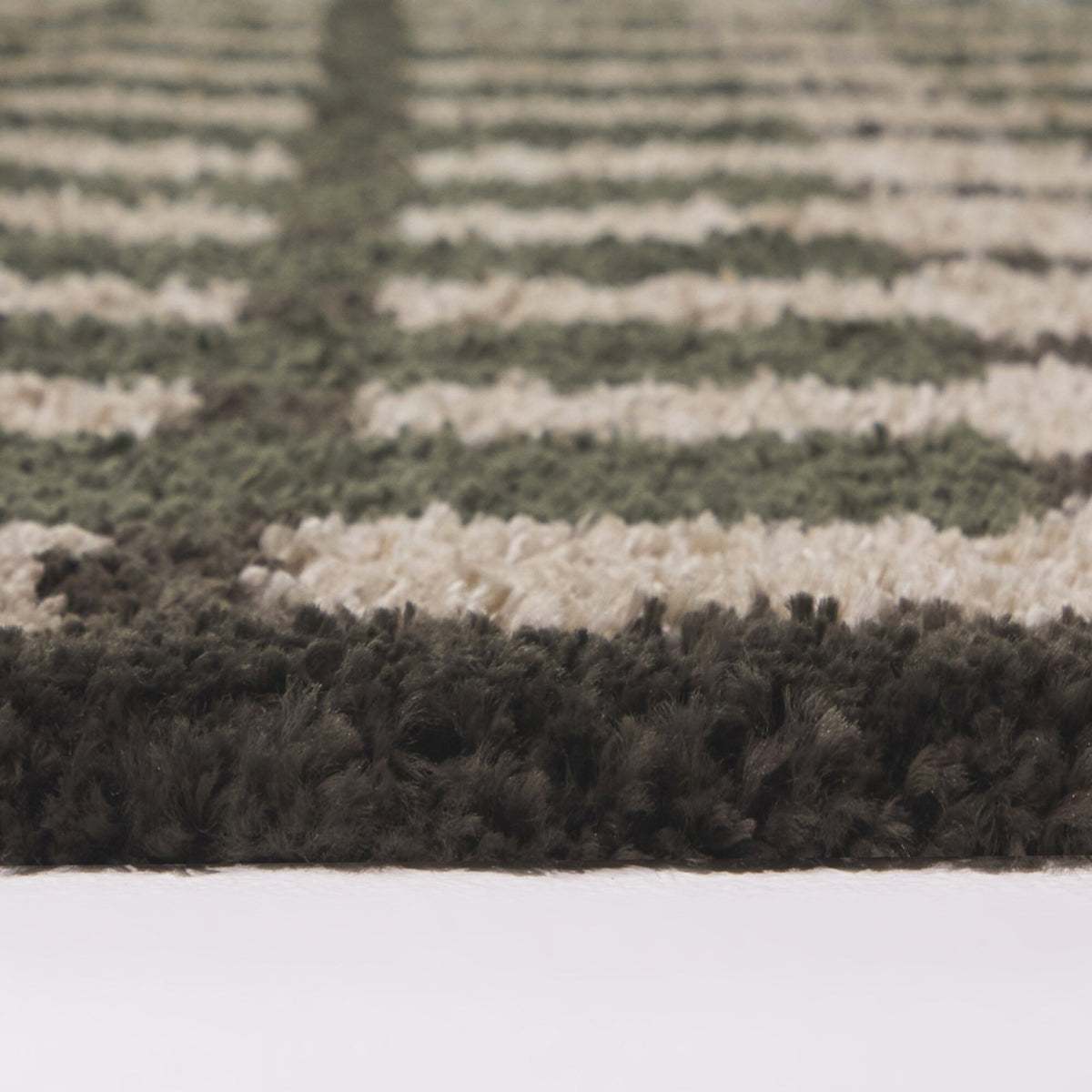 Adelia Geometric Grid Area Rug