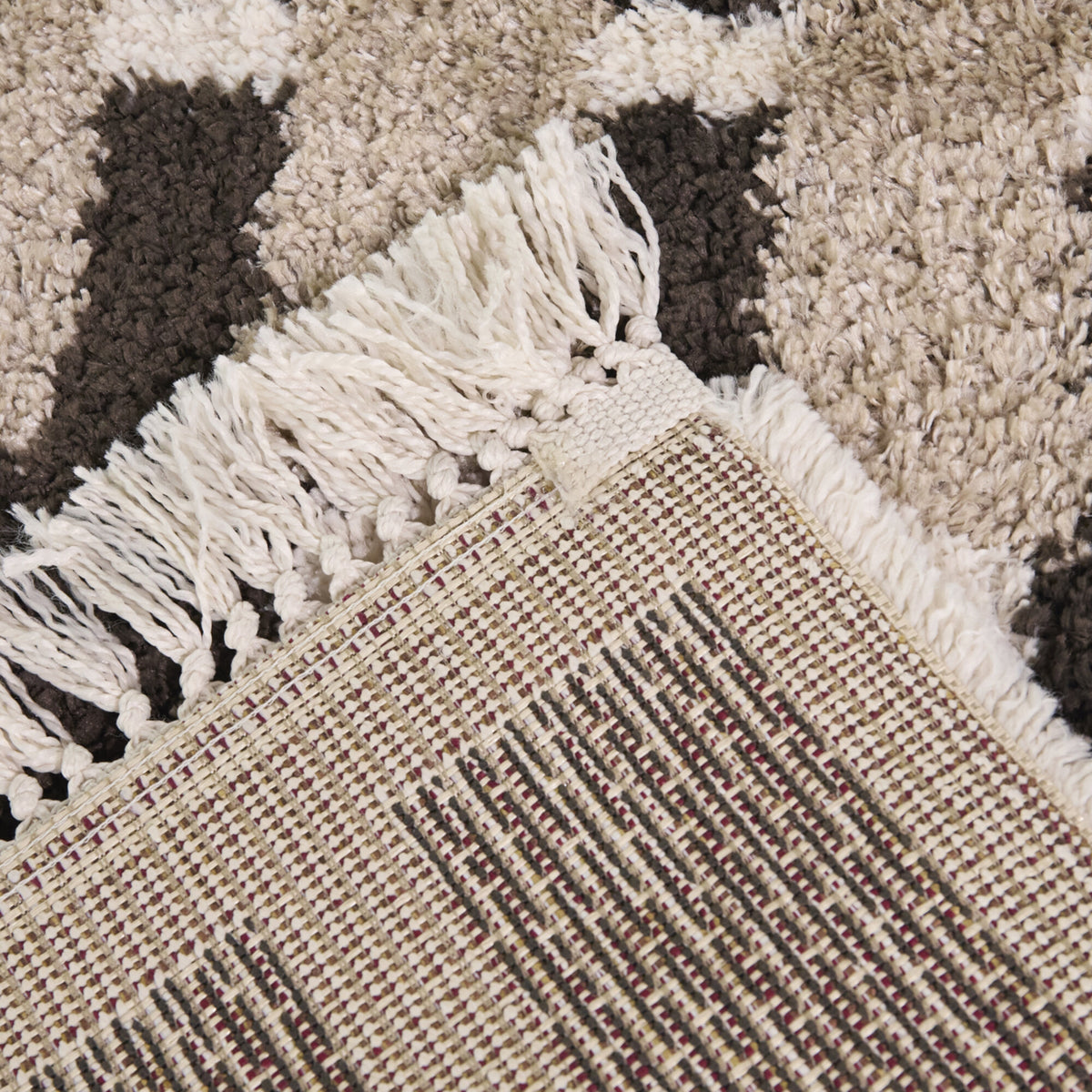 Adelia Geometric Grid Area Rug