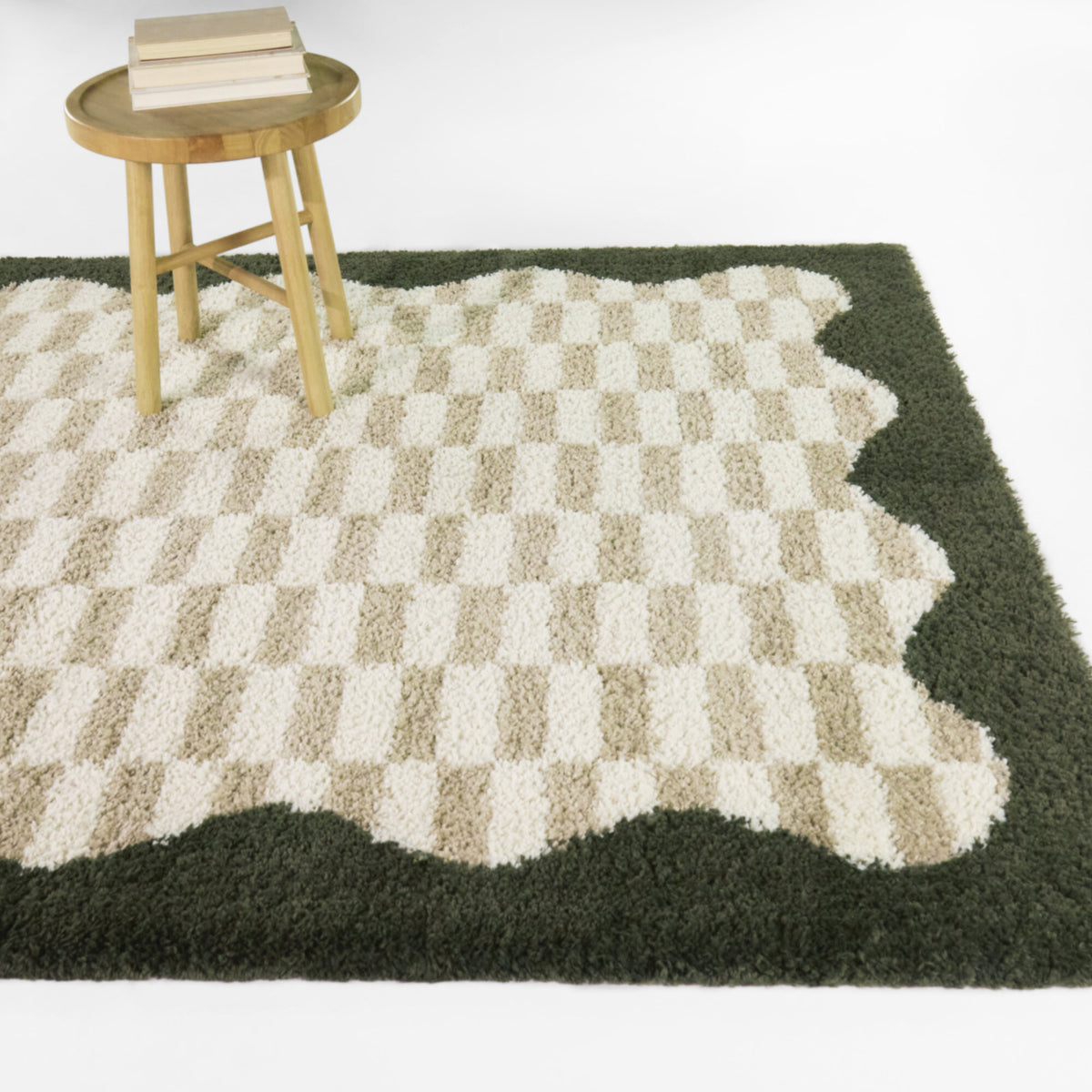 Checkered Scallop Border Area Rug
