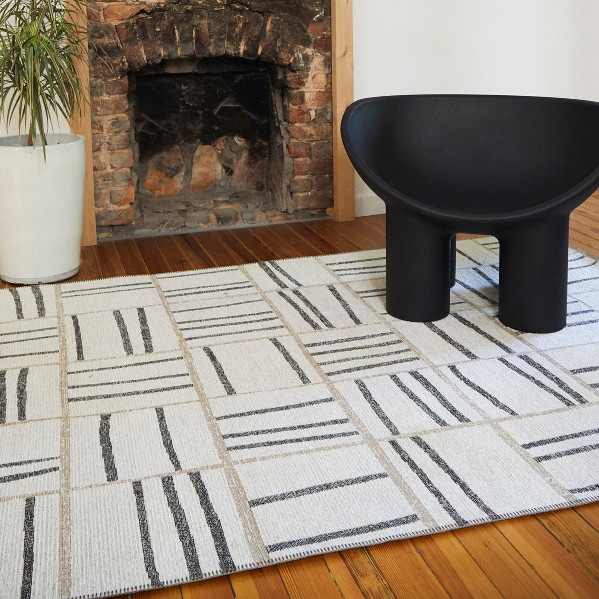 Kinsella Abstract Modern Area Rug