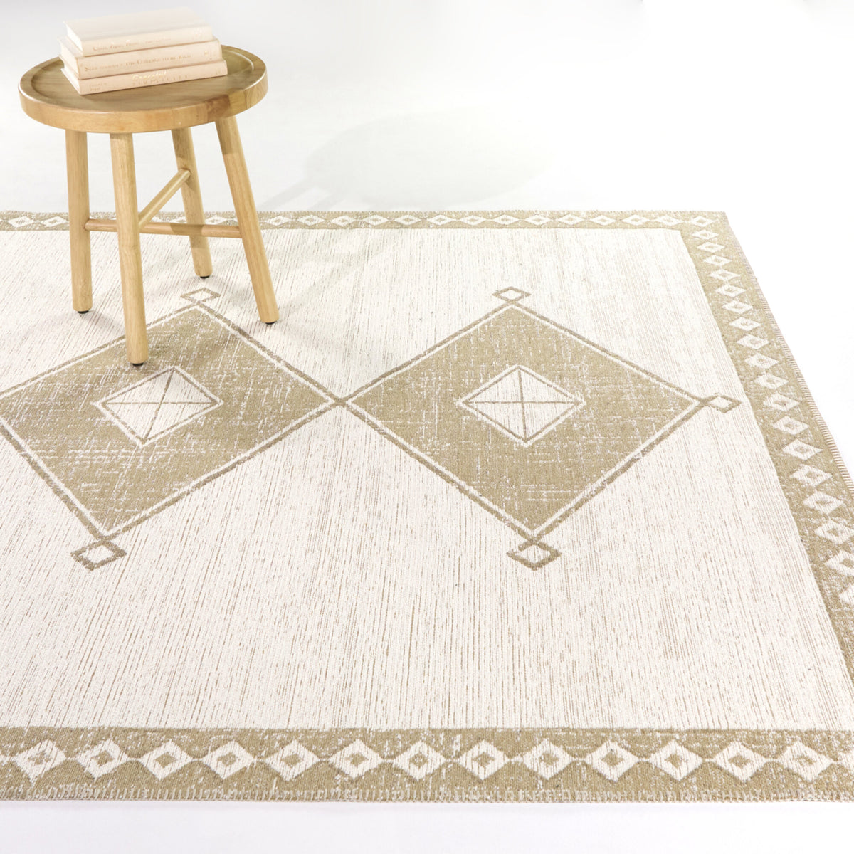 Juno  Diamond Medallion Area Rug