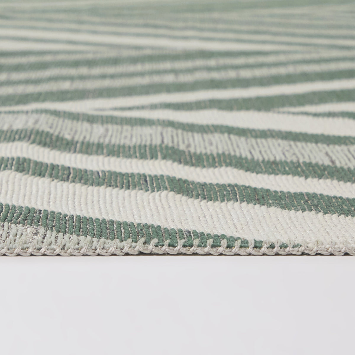 Allegrezza Broken Chevron Area Rug