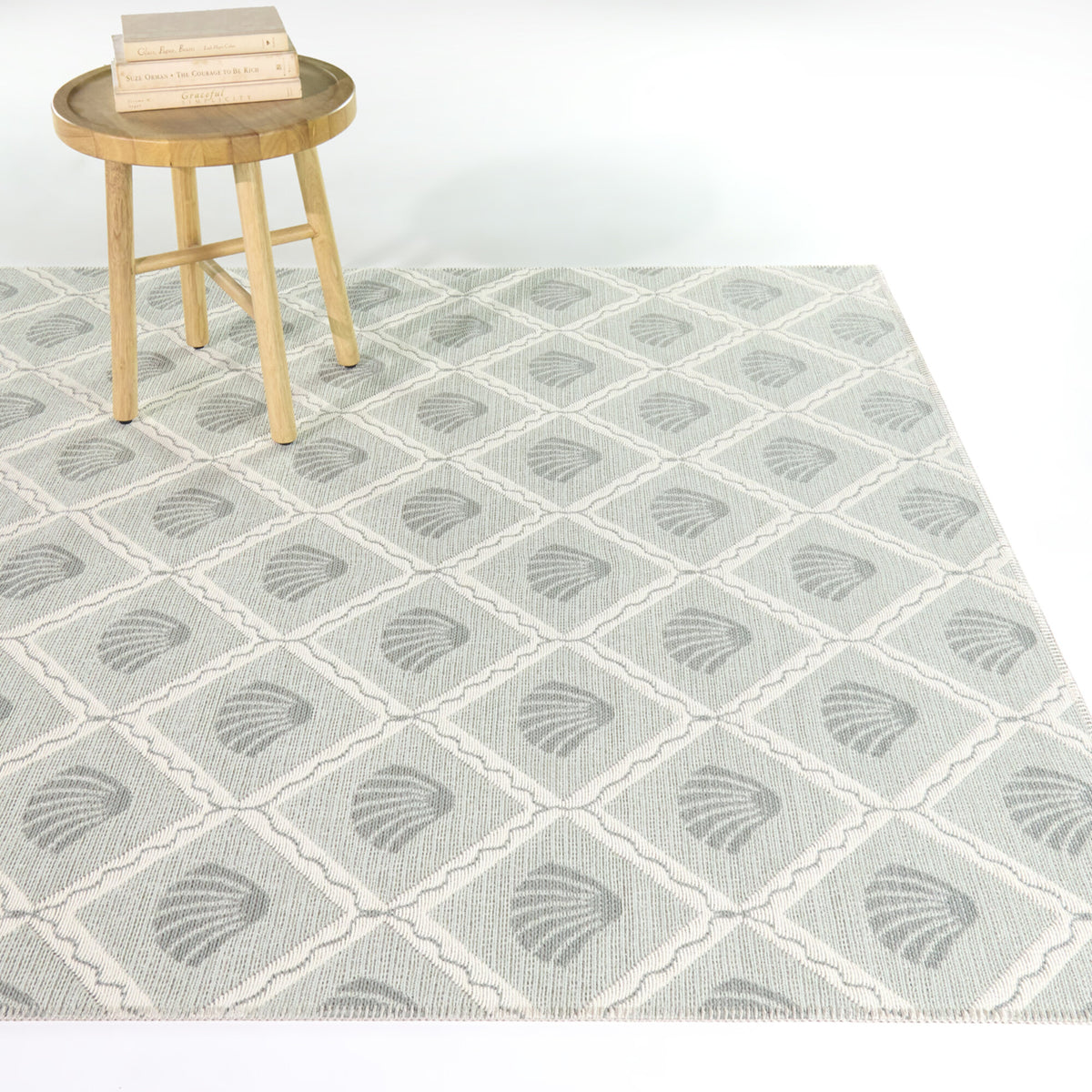 Jansch Coastal Seashell Area Rug
