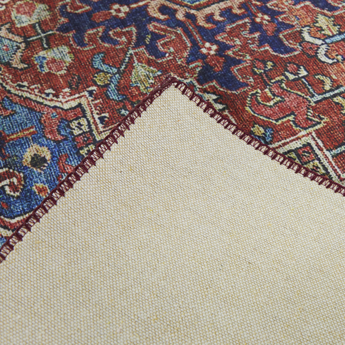 Weyden Traditional Area Rug